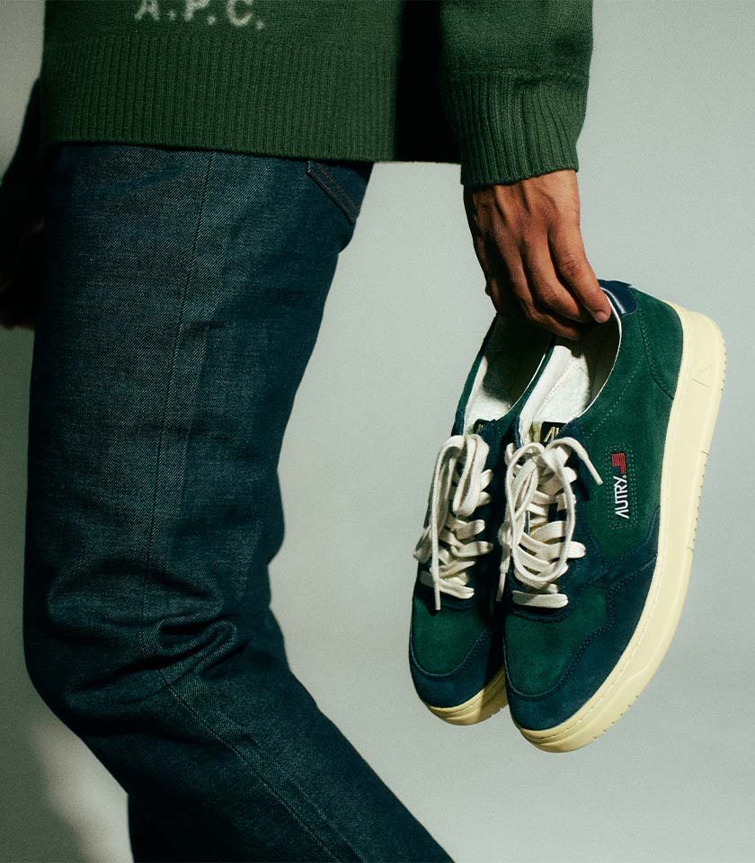 Sneakers