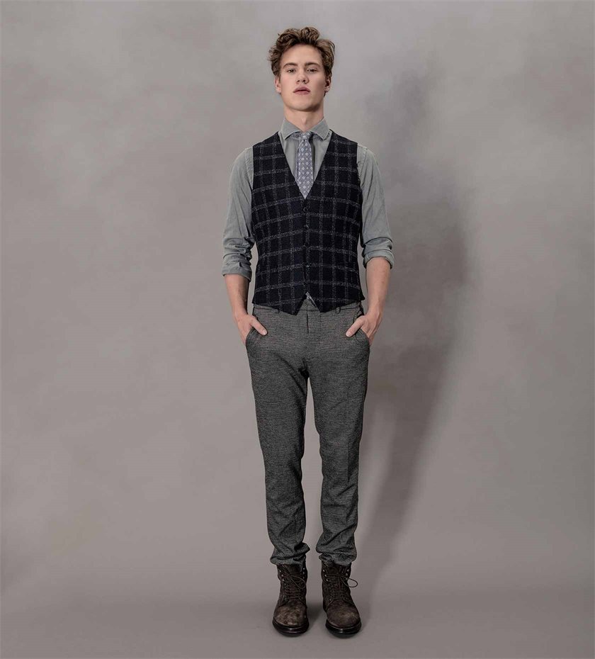 AXEL-lookbook_u41-look5_1.jpg