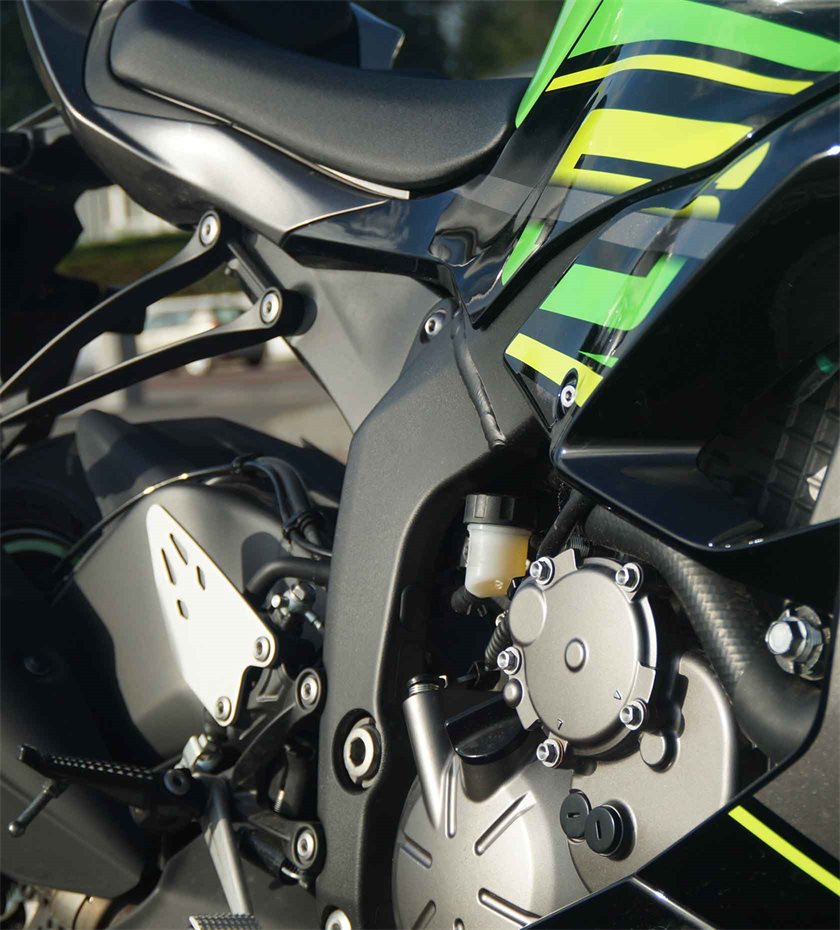 Kawasaki-zx-6r