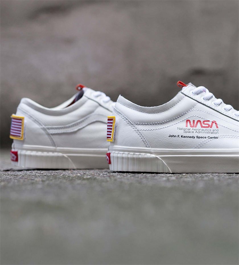 Nasa x Vans